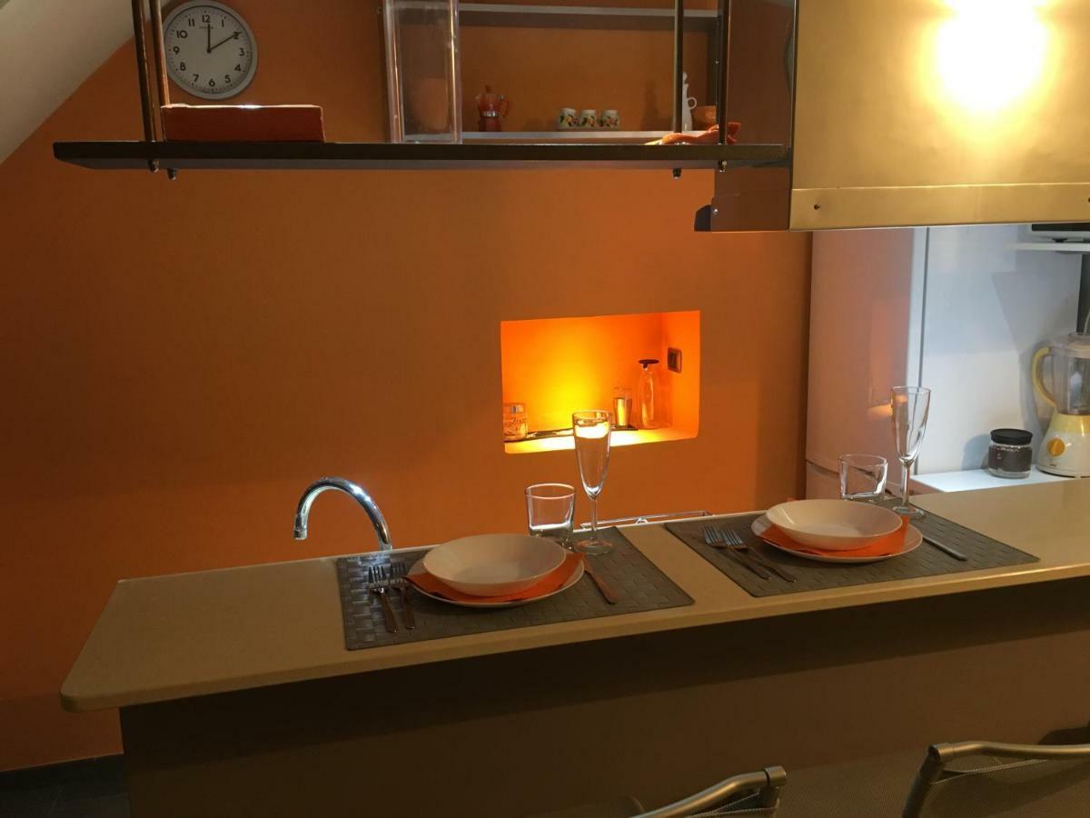 Ancient Walls Apartment *